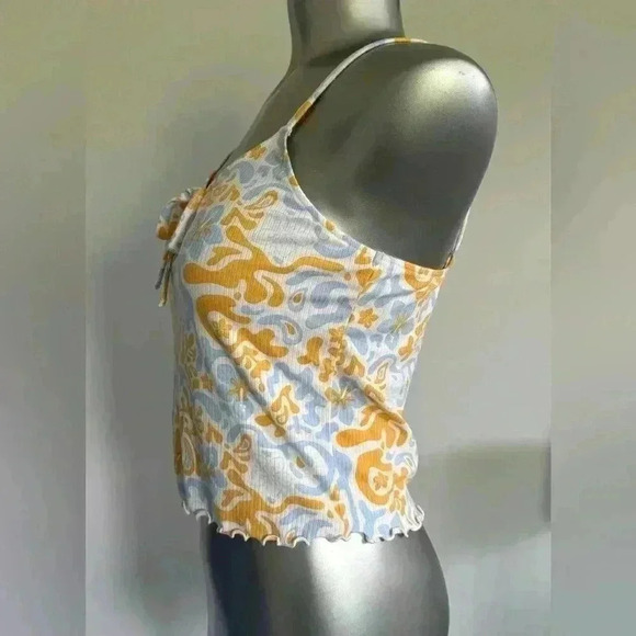 FREE🆕Women’s Soft Graphic Crop Top - Picture 2 of 12